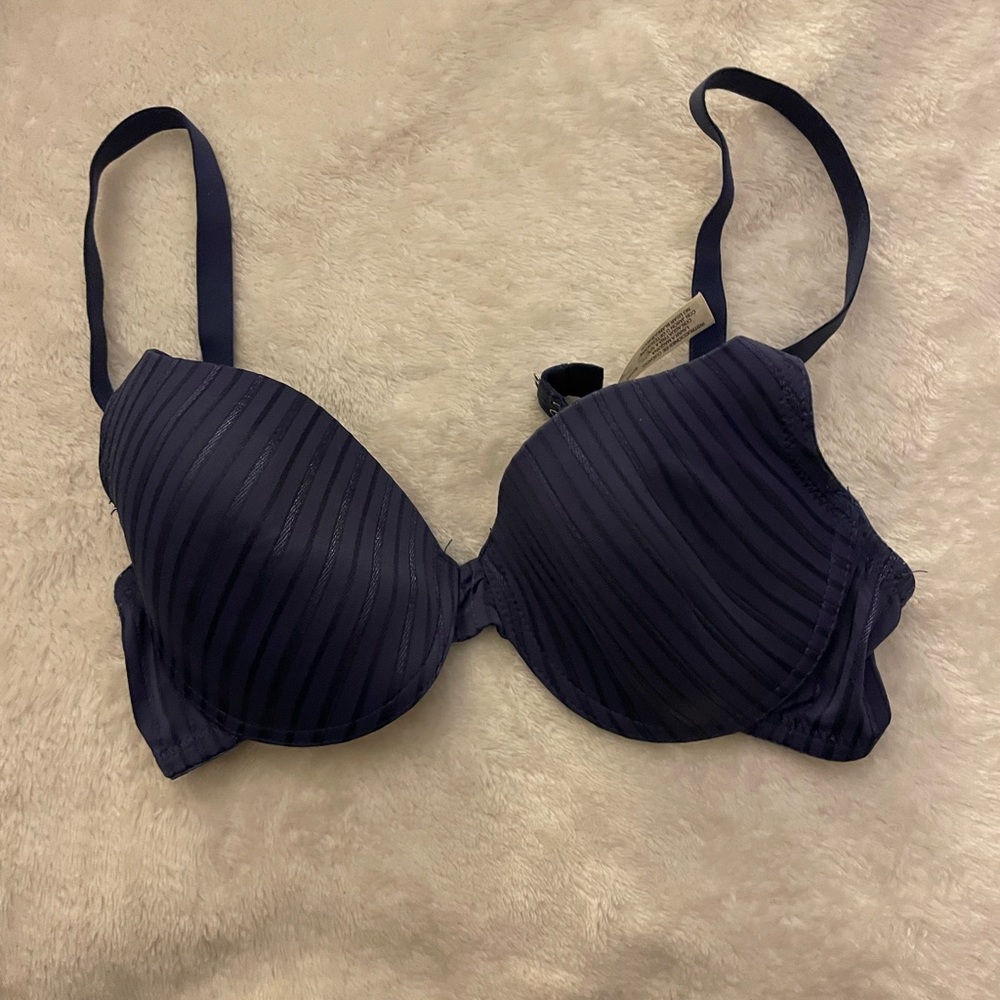 Navy blue ladies push up bra size 34B